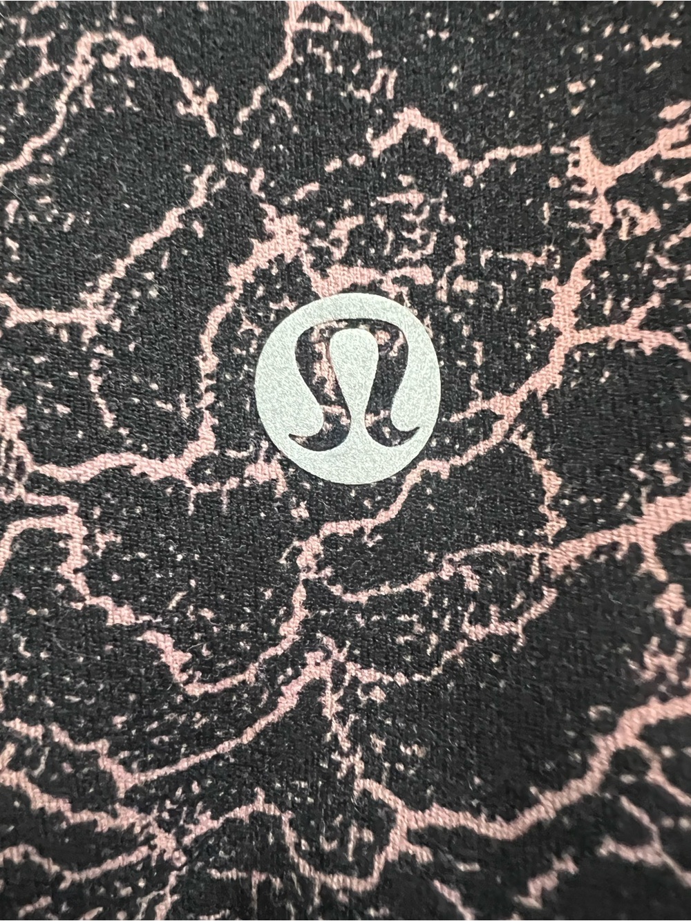Lululemon Align Pant *Full Length 28"
Lacescape Spanish Rose Black Sz 6 - Picture 9 of 10